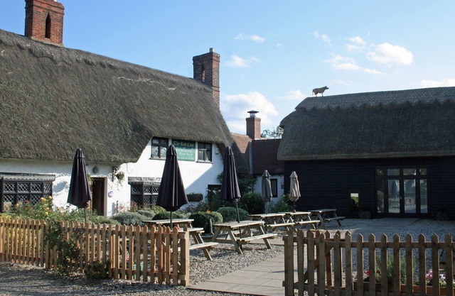 Double Room @The Red Cow 15 Mins to Cambridge