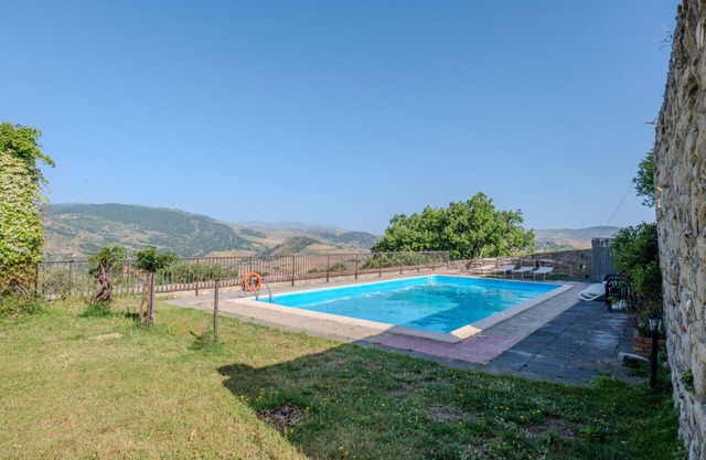Double with Private External Bathroom