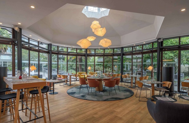 DoubleTree by Hilton Paris Bougival