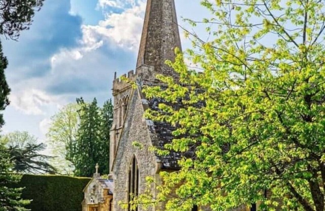 Down Ampney cottage
