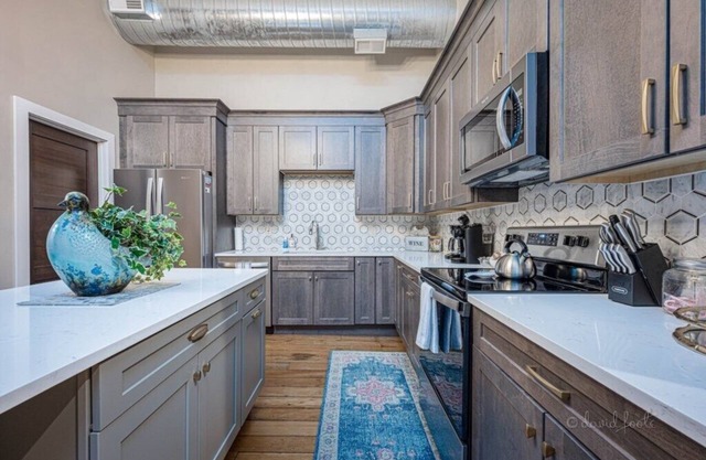 Downtown Galena Luxury Rental Suite 202-Brand new