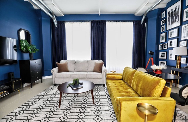 Downtown LA Loft w/Rock & Roll Vibe, Rooftop Pool + Free Parking