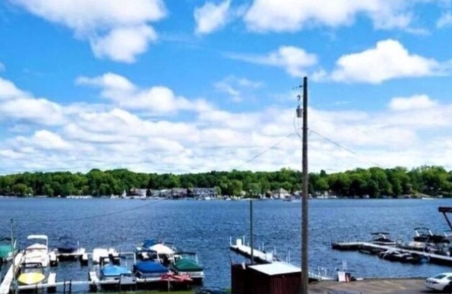 Downtown Lake View Condo -Unit 3