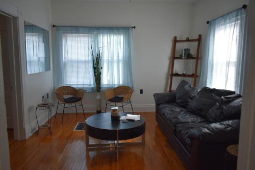 Downtown Lima 1 Bdrm Haven!