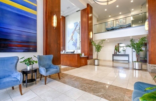 Downtown Long Beach Condo 2Bed/2Bath Amazing View!