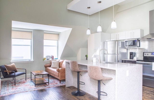 Downtown Luxury 1BR Loft