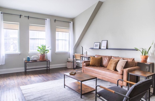 Downtown Luxury 1BR Loft
