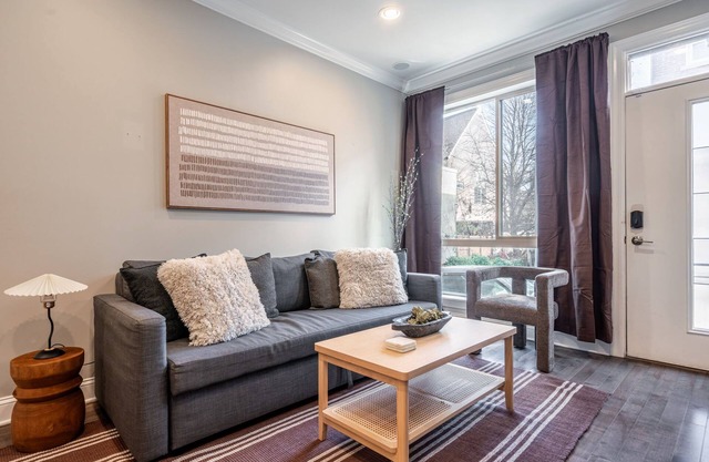 Downtown Philly Gem 4BR/3.5BT W/Roofdeck + Patio