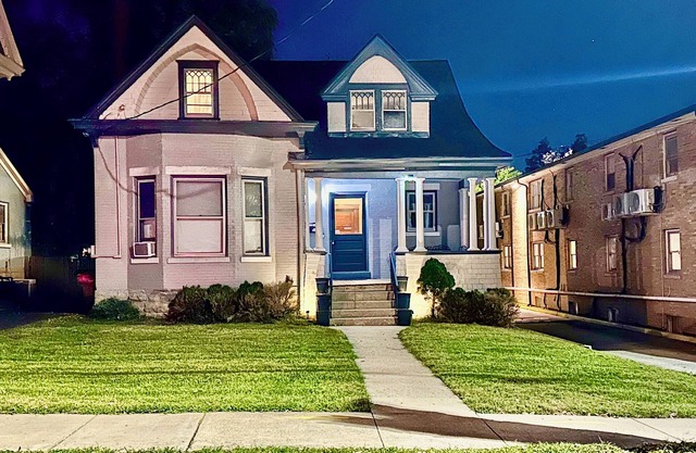 Downtown Private Home near Woodland Park Lex.Ky - 30 day min - 365 day stay