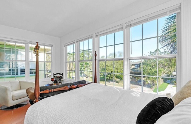 Downtown | Safe Area | Sleeps 4
