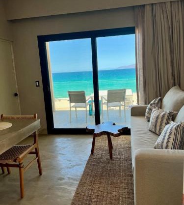 Dpto frente a la playa Beach Front Bahia turquesa