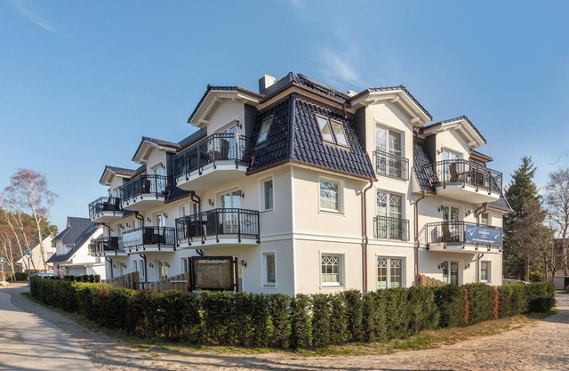 Dream holiday apartment for families with 2 bedrooms for 3 people, balcony and d