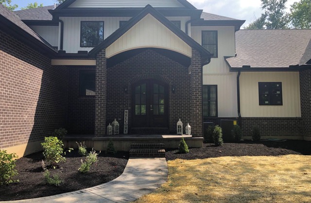 DREAM HOME: PICKLEBALL, INGROUND POOL, INDOOR BBALL, GOLF SIM~# SUMMER SPECIAL#