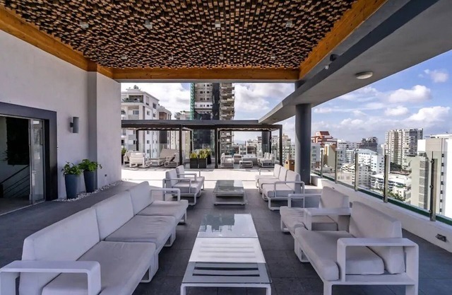 Dream Rooftop Downtown View