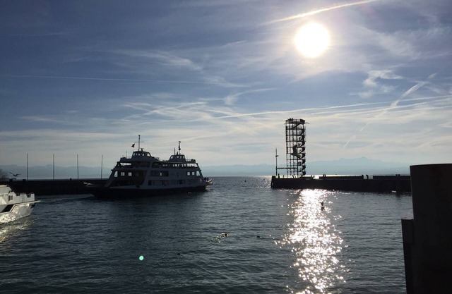 Dream view directly on Lake Constance in the city center with immediate proximity to the lake at the marina