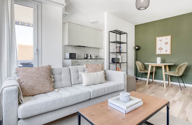 Dreamy Iselin 2 Room w/Storage, 1min to Local Market, by Blueground