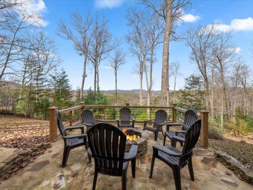 Drink Up The View - Full Mountain Views