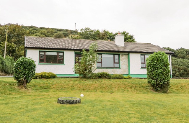 DRUMORE HOUSE, pet friendly in Carrigart, County Donegal