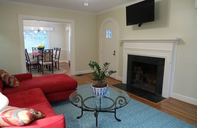 Duke Forest Gem! 3BR, sleeps 7
