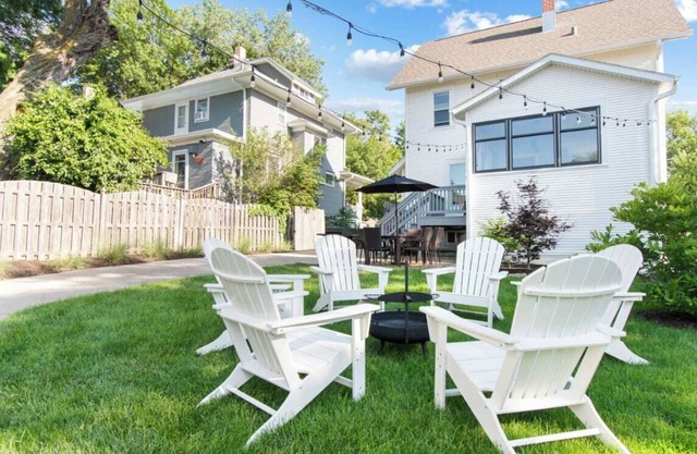 Dundee Garden House | Home Gym, Fire-Pit, S'mores!