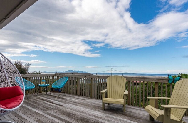 DUNES ON DEVON - MANGAWHAI HOLIDAY HOME in Mangawhai Heads