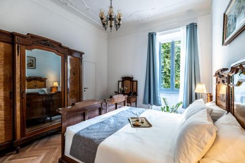 Duomo 7 min - Historic Luxury 3 Bedrooms Apartment