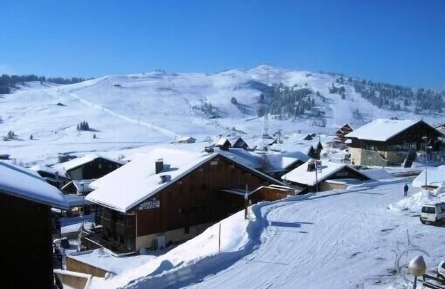 Duplex apartment resort center with panoramic views