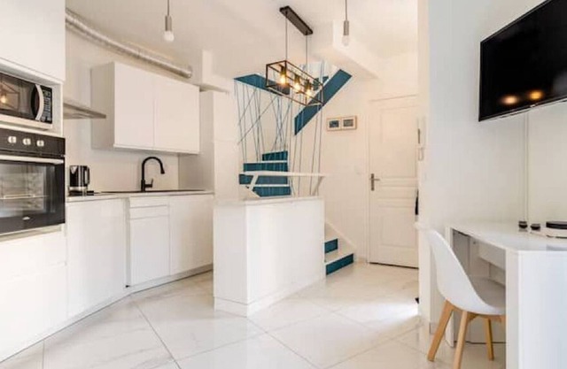 Duplex Emeraude 4* near Disney, Paris, CDG Airport and Asterix