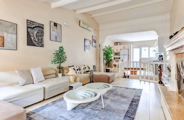 Duplex Flat w Fireplace 7 min to City's Nisantasi