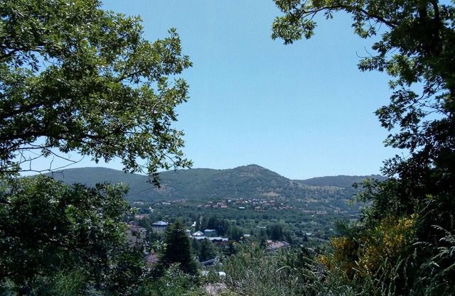 Duplex for 5 people in front of the station