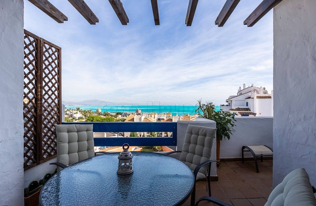Duquesa Suites 611 penthouse with sea views