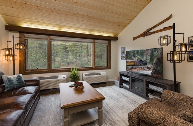 Durango Dream (#316) | A/C - Golf - Shared Pool & Hot Tub - Updated
