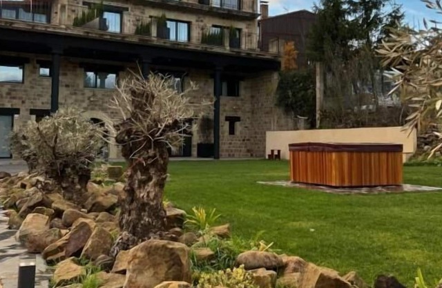 Duruelo Mountain Suites