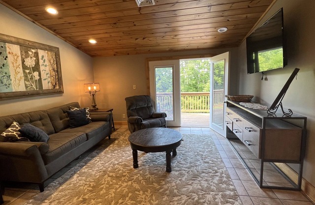 Dutch Hill Manor II, NEW construction, upscale, near ASV and CDP, 2 of 2 units