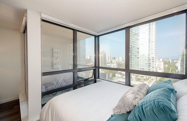 E2 - Chic Downtown Jr. 1 Bedroom