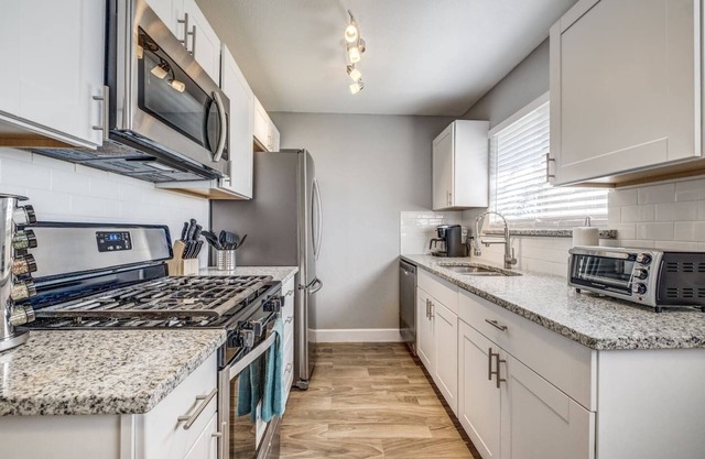 Early Bird Discounts Close to Lackland - Game Room