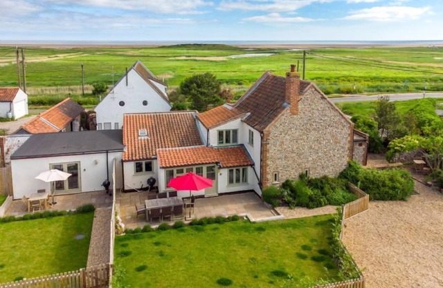 Eastgate Cottage and Hideaway, Salthouse, Norfolk