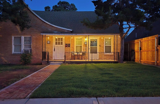 Easy Living In Delightful Duplex
