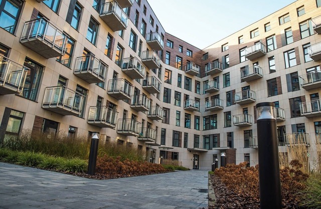 EASY RENT Apartments -BUSINESS CENTER 41