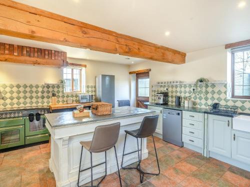 Eaton Barn - Uk45499