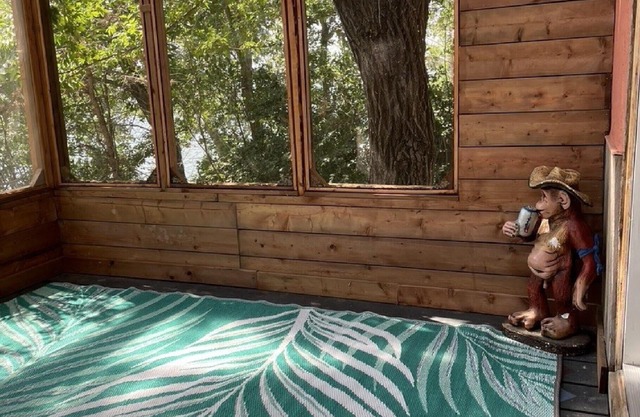 Echo Lake Lakefront Cabin in picturesque Qu’Appelle Valley,