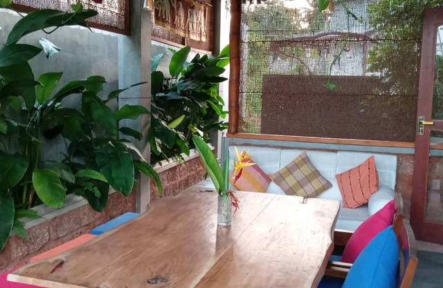eco friendly chalet with super close to great cinnamon hiking trails