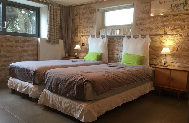 Ecogite with Terrace and Private Garden for Families