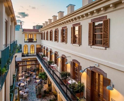 Ecole St. Pierre Hotel