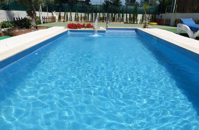 Ecological villa in Palma: swimming pool, orchard, sports court.
