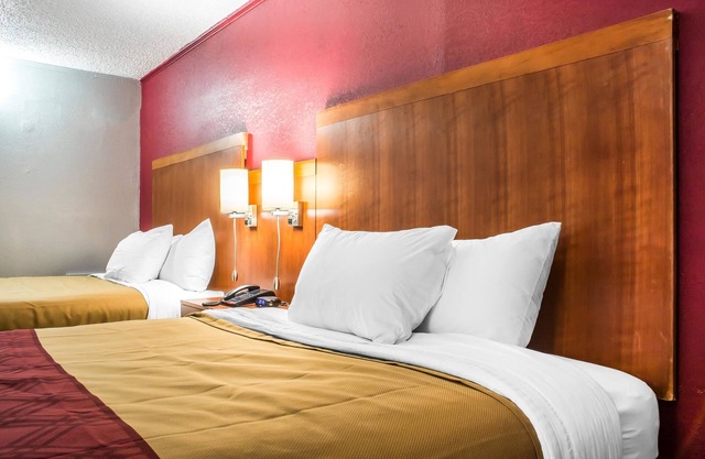 Econo Lodge Brockport