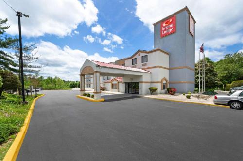 Econo Lodge London North