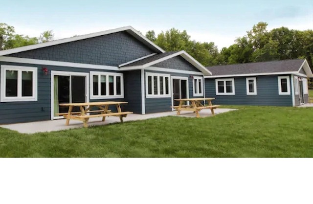 Eddy's Resort