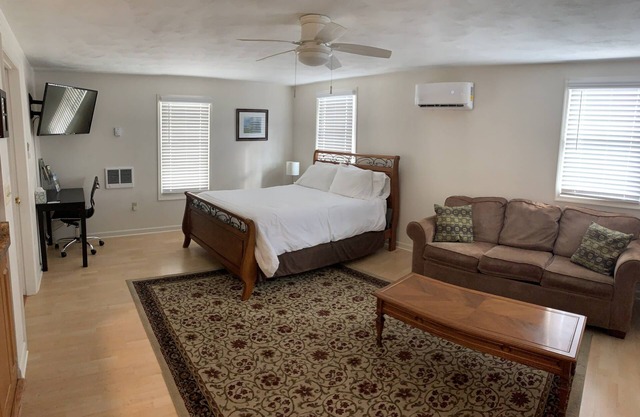 Efficiency Apartment in New Castle, Virginia Convenient to the Appalachian Trail