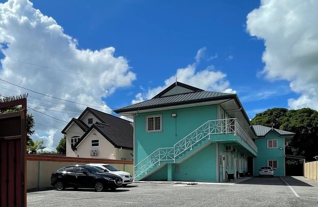 El Carmen Apartments